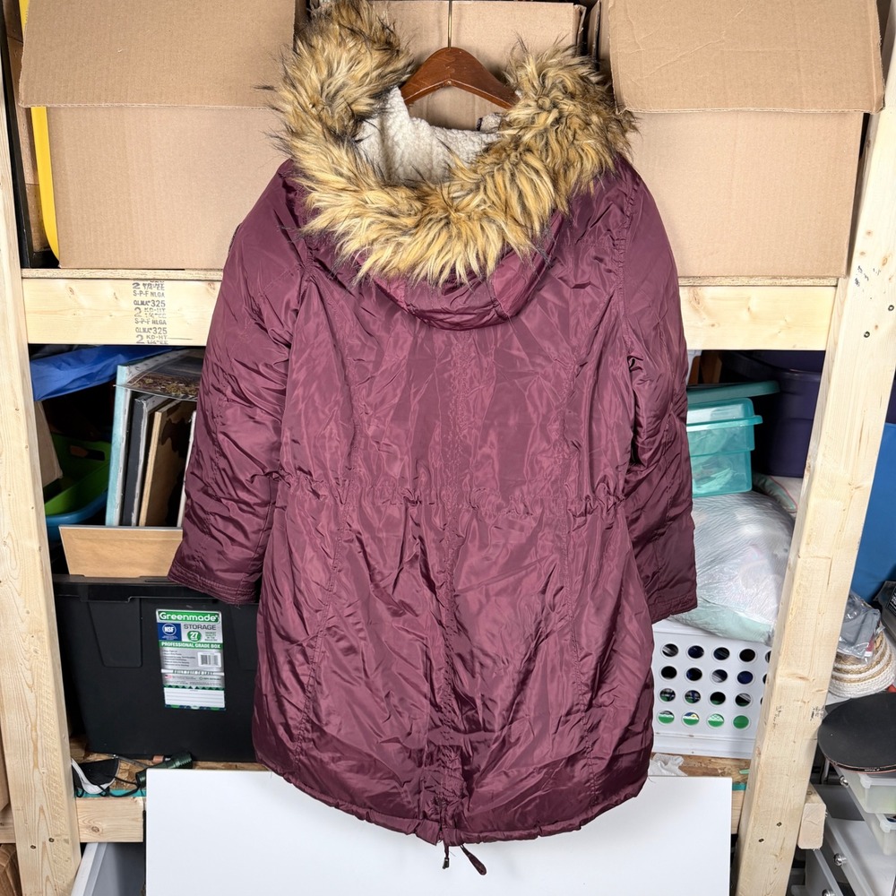 Bebe Women Parka Jacket Fur‎ Hood Lined Pockets Drawstring Burgundy Size L - Picture 4 of 5